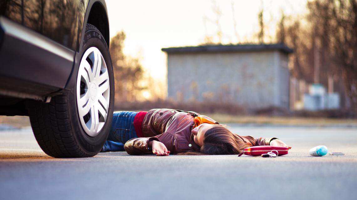 How a Pedestrian Accident Attorney in Roseville Can Help You Maximize Your Settlement
